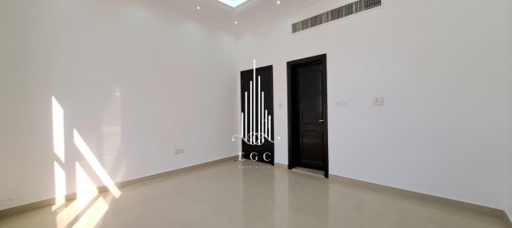 5 Schlafzimmer Villa in Khalifa City, UAE, Nr. 25284 13