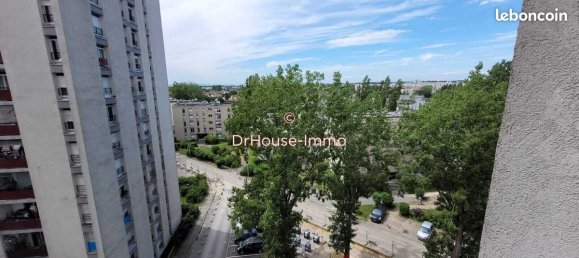 1 bedroom Apartment in Aulnay-sous-Bois, France No. 328579 2