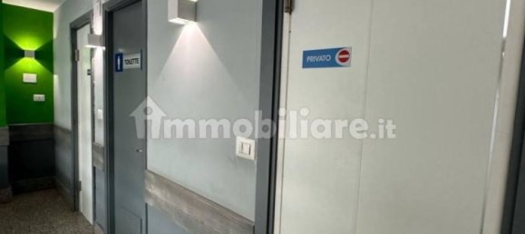 1-Zimmer Gewerbliche Immobilie in Naples, Italy, Nr. 250834 15