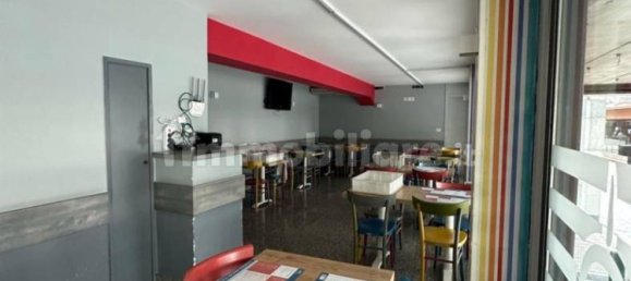 1-Zimmer Gewerbliche Immobilie in Naples, Italy, Nr. 250834 13