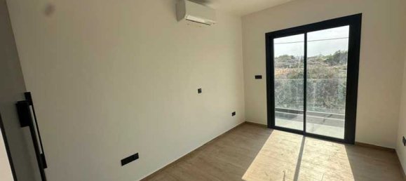 3 bedrooms Commercial property in Kolossi, Cyprus No. 18121 4