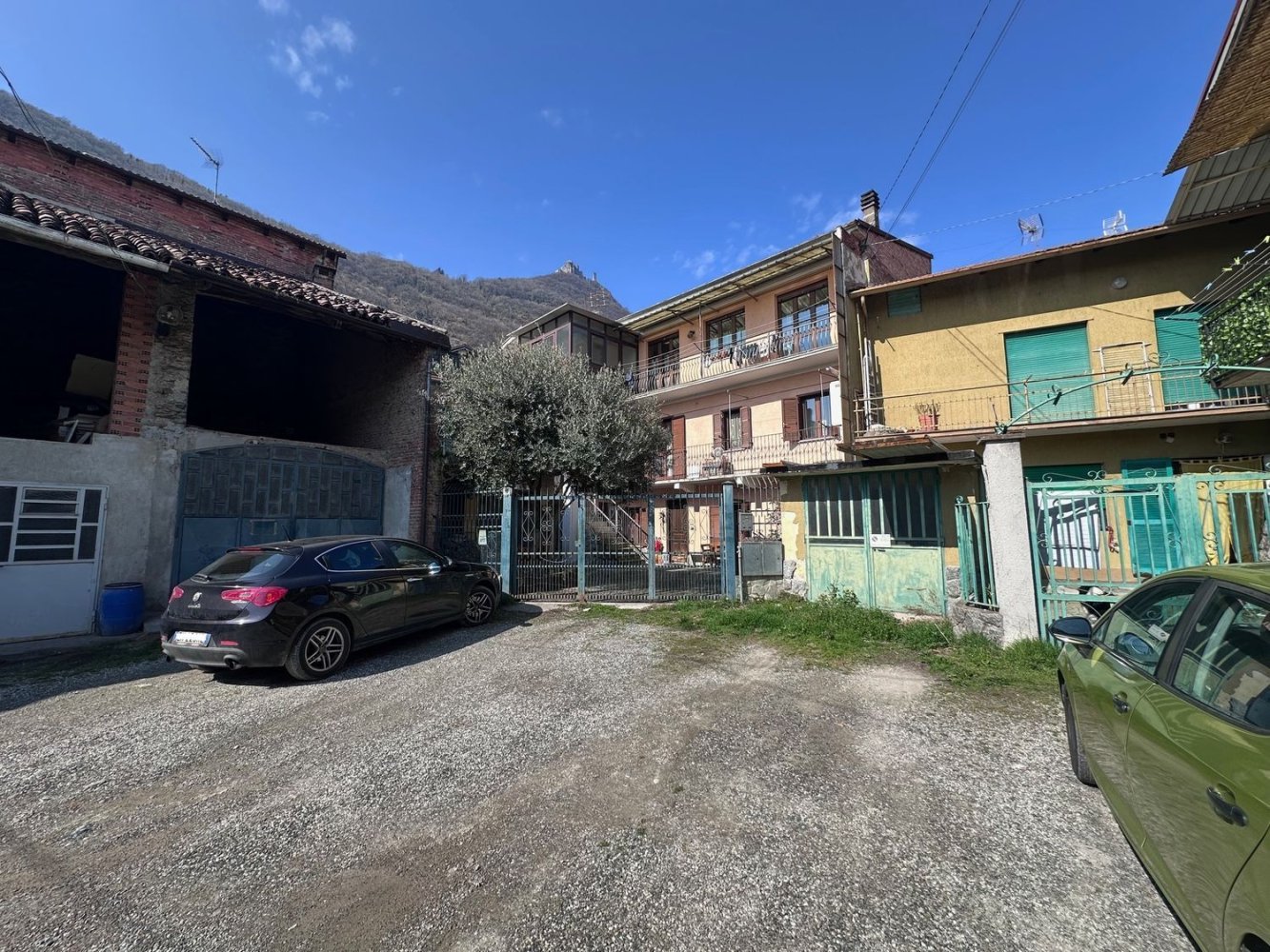 7 rooms Duplex in Sant'Ambrogio di Torino, Italy No. 58880