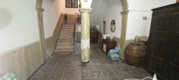 3 rooms Apartment in Castiglione del Lago, Italy No. 105232 4