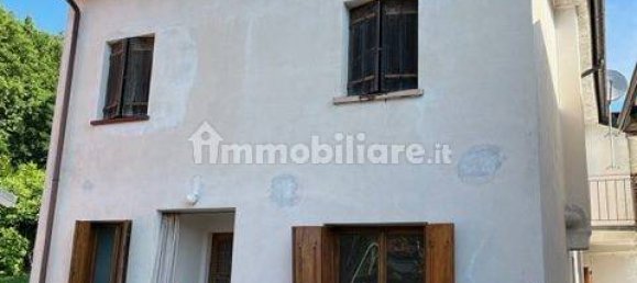 3 bedrooms Villa in Pordenone, Italy No. 374793 4