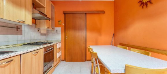 2 bedrooms Apartment in San Giuliano Milanese, Italy No. 348608 3