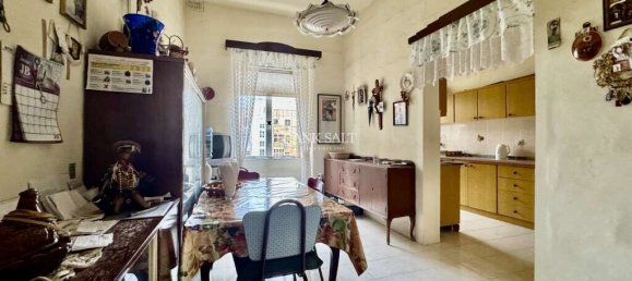 Apartamento de 3 dormitorios en Valletta, Malta No. 493 5