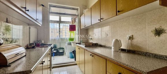 Apartamento de 3 dormitorios en Valletta, Malta No. 493 19