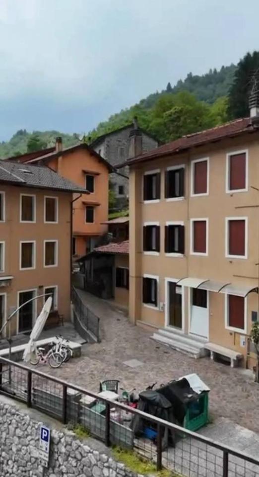 5 rooms Villa in Pordenone, Italy No. 38574