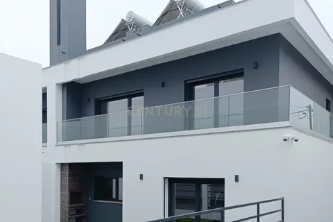 4 bedrooms House in Sintra, Portugal No. 252305