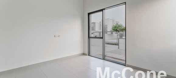 4 bedrooms Villa in Al Furjan, UAE No. 30313 9