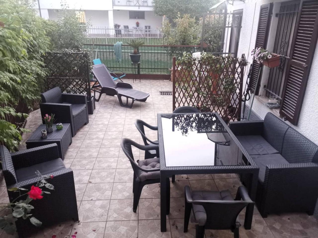 4غرفة فيلا في Alessandria, Italy رقم 164442