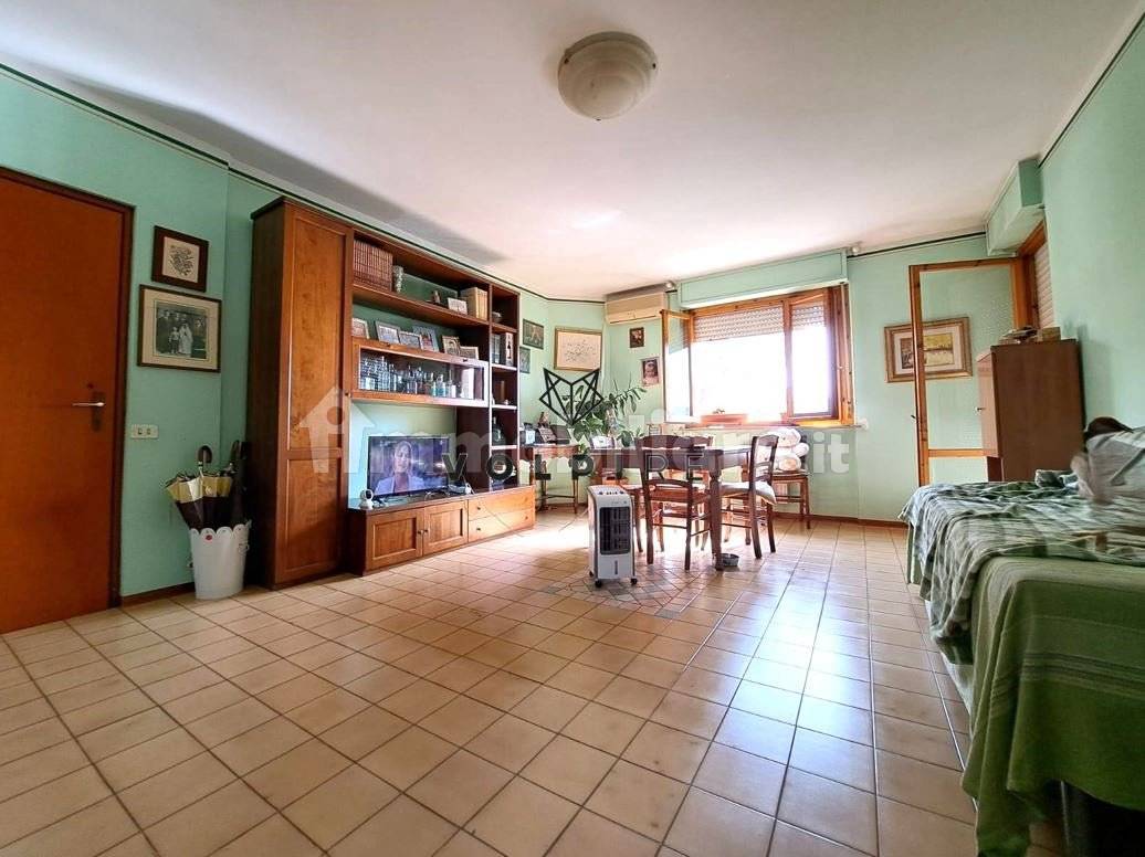 3 bedrooms Apartment in Spoleto, Italy No. 353553