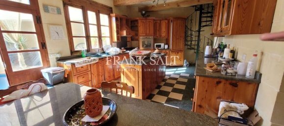 4 Schlafzimmer Haus in Sannat, Malta, Nr. 6184 5