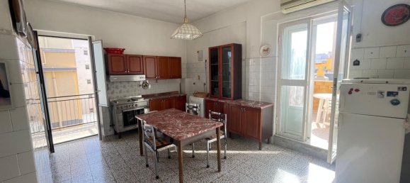 4 bedrooms Apartment in Molfetta, Italy No. 376021 12