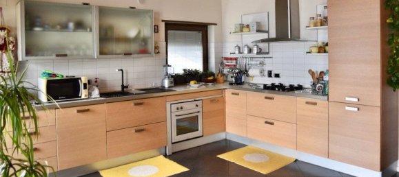 Ático de 3 dormitorios en Trento, Italy No. 106462 3