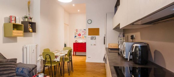 2 bedrooms Apartment in Turin, Italy No. 264126 4