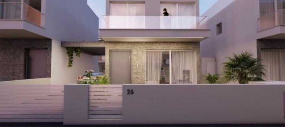 4 Schlafzimmer Haus in Germasogeia, Cyprus, Nr. 7108 3