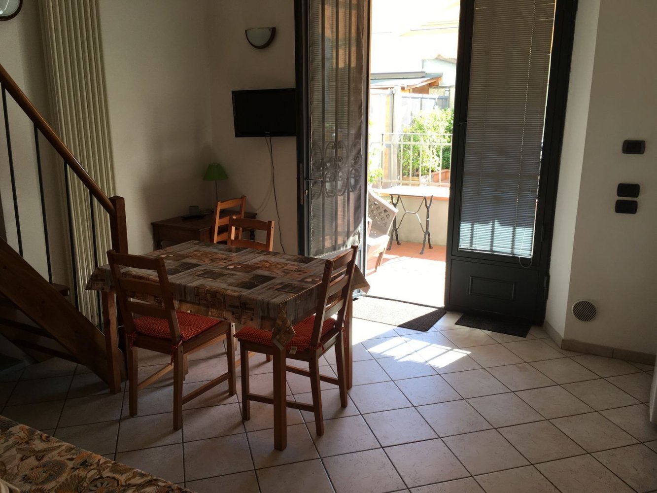 300m² Building in Florence, Italy No. 45236