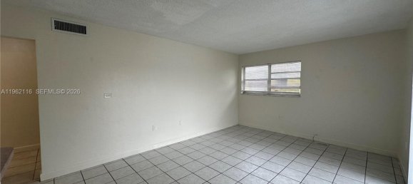 1 Schlafzimmer Gewerbliche Immobilien in Miami, USA, Nr. 615675 12