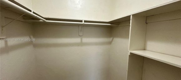 1 Schlafzimmer Gewerbliche Immobilien in Miami, USA, Nr. 615675 9