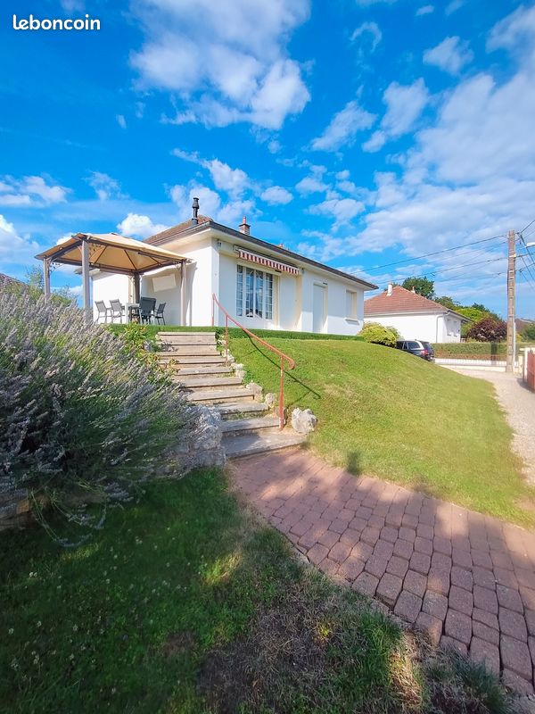 3 Schlafzimmer Haus in Dole, France, Nr. 289868