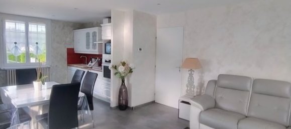 3 Schlafzimmer Haus in Dole, France, Nr. 289868 2