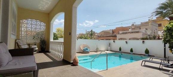3 bedrooms Villa in San Miguel de Salinas, Spain No. 11227 6