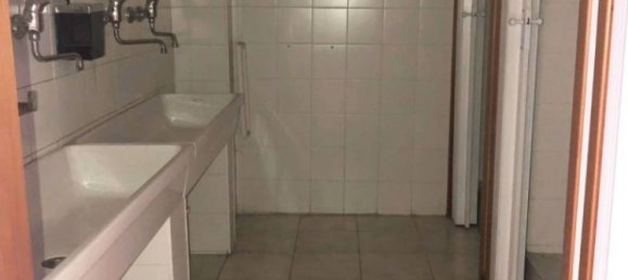 3 rooms Warehouse in Parma, Italy No. 164896 9