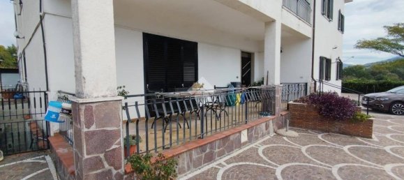 Casa de 5 dormitorios en San Vittore del Lazio, Italy No. 229099 3