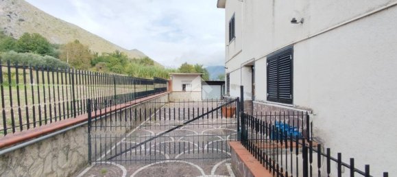 Casa de 5 dormitorios en San Vittore del Lazio, Italy No. 229099 27