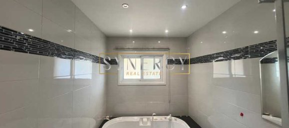 4 bedrooms Commercial property in Nicosia, Cyprus No. 18754 14