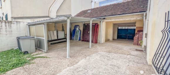 3 bedrooms Building in Meaux, France No. 345806 3
