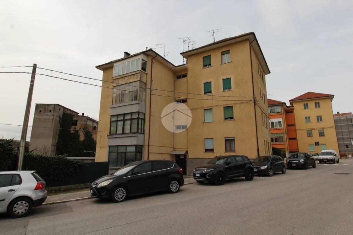 Apartamento T2 em Campobasso, Italy N.º 61769
