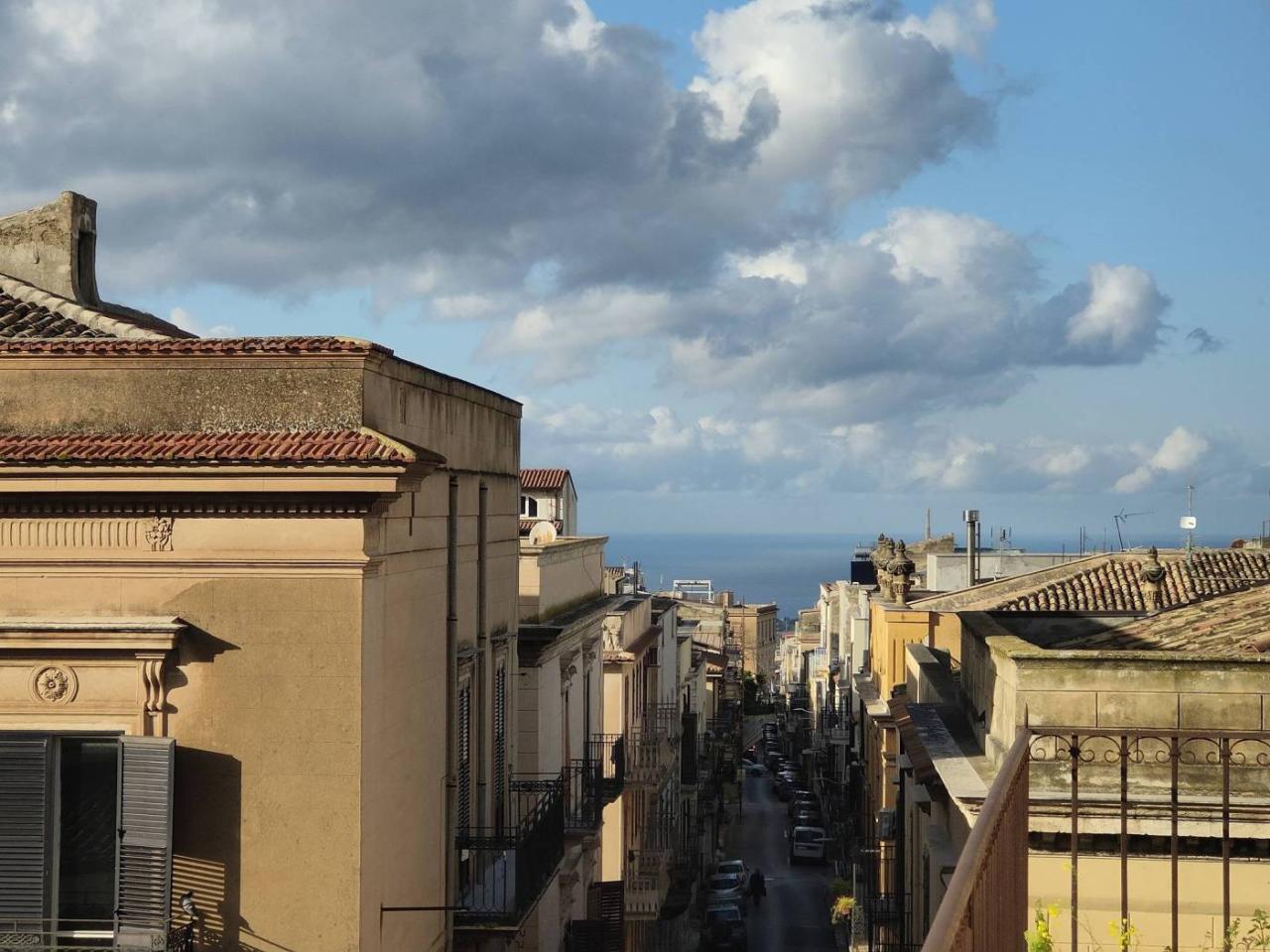 Пентхаус с 4 комнатами в Алькамо, Италия № 32538