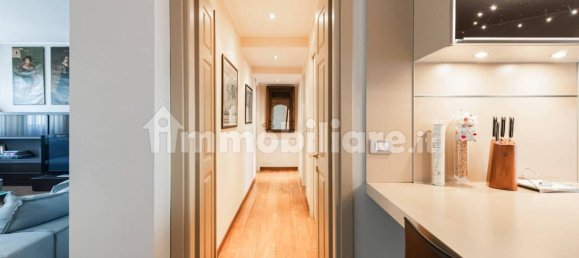 3 bedrooms Apartment in Milan, Italy No. 331047 32
