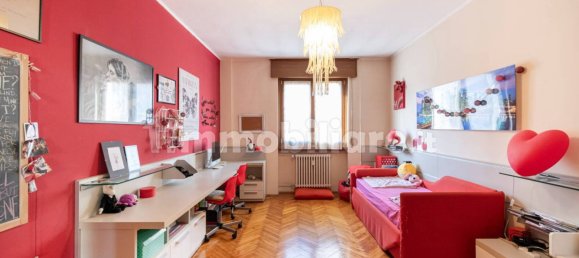 3 bedrooms Apartment in Milan, Italy No. 331047 4