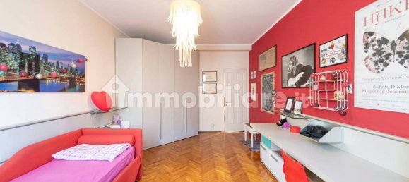 3 bedrooms Apartment in Milan, Italy No. 331047 5