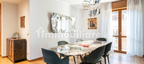 3 bedrooms Apartment in Milan, Italy No. 331047 18
