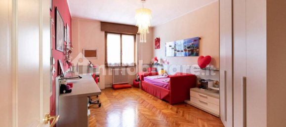 3 bedrooms Apartment in Milan, Italy No. 331047 2
