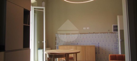 2 rooms Apartment in Florence, Italy No. 309281 5