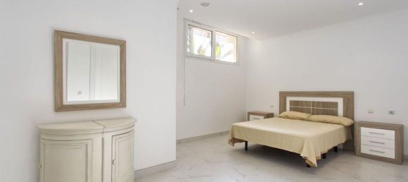 8 bedrooms Villa in Malaga, Spain No. 130915 44