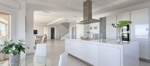 8 bedrooms Villa in Malaga, Spain No. 130915 9