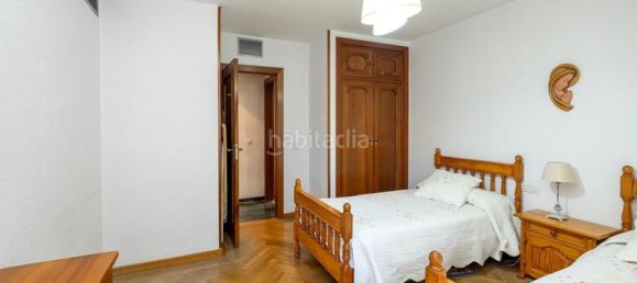 4 bedrooms Apartment in Granada, Spain No. 20051 17