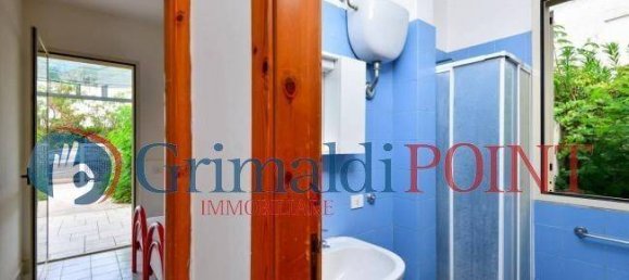 Дом с 8 спальнями в Gallipoli, Италия № 90353 34