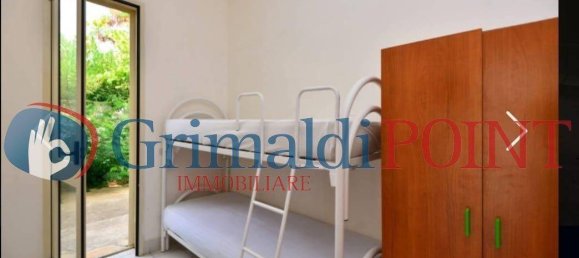 Дом с 8 спальнями в Gallipoli, Италия № 90353 35