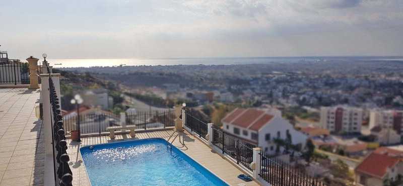 4 bedrooms Villa in Limassol, Cyprus No. 18606