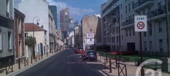 1 bedroom Apartment in Nanterre, France No. 173569 3