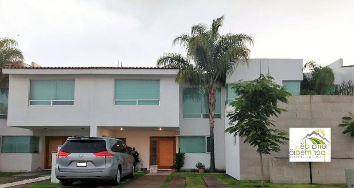 3 bedrooms House in Queretaro, Mexico No. 184017