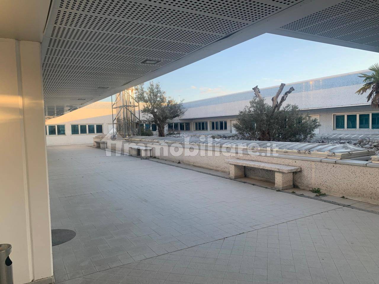 2 rooms Office in Castel Maggiore, Italy No. 227093