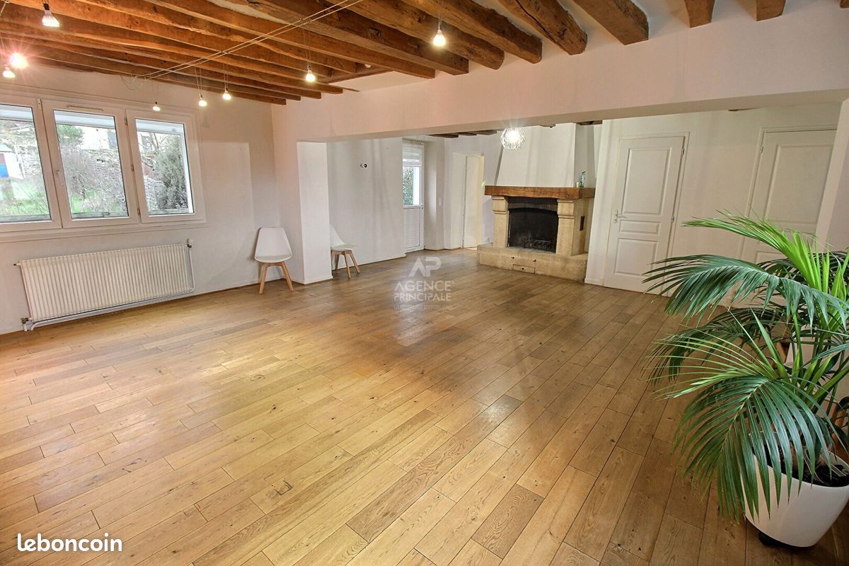 4 chambres Maison à Chanteloup-les-Vignes, France No. 164656